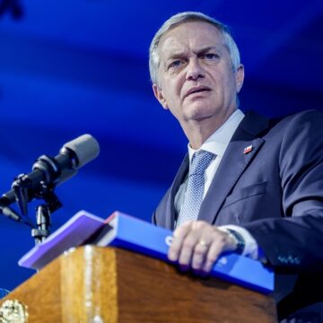 14 mentiroso De las mentiras a las “metáforas”: José Antonio Kast, el aprendiz de Presidente
