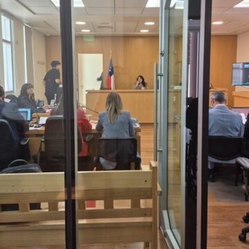 Caso licencias de conducir: Formalizan por asociación criminal, cohecho y lavado de activos a 10 imputados