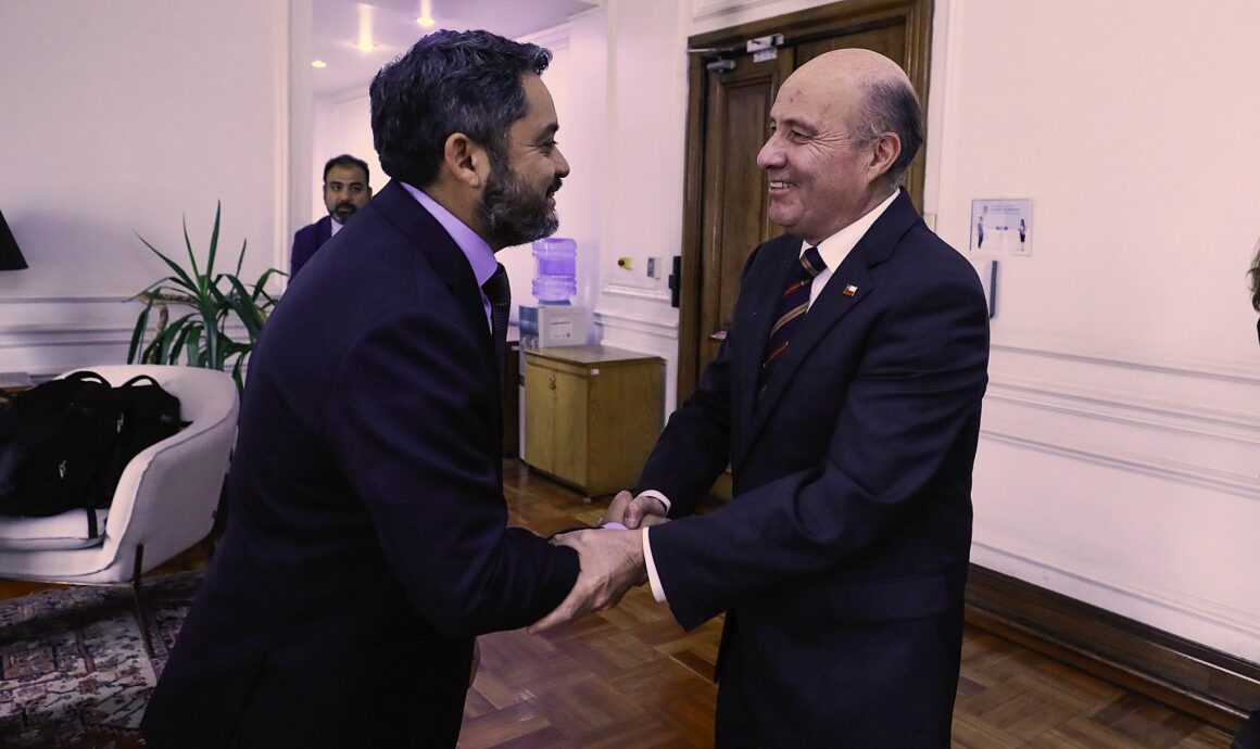 29 quiroz Hacienda se compromete a acelerar cartera de proyectos por más de $140 mil millones