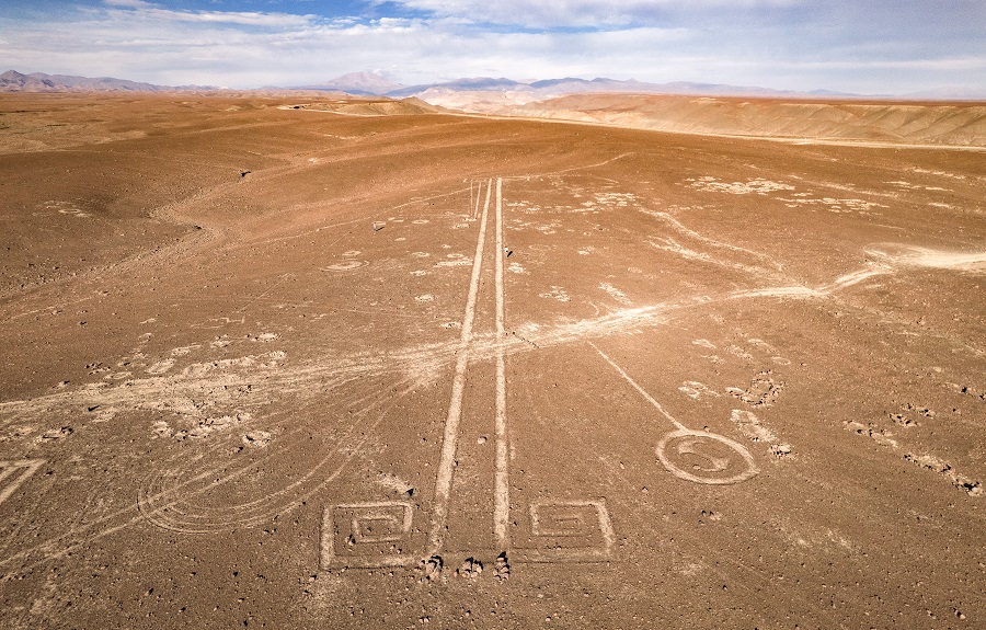 geoglifos de ariquilda Doctor en arqueología advierte sobre los Geoglifos de Tarapacá: “un patrimonio en riesgo”
